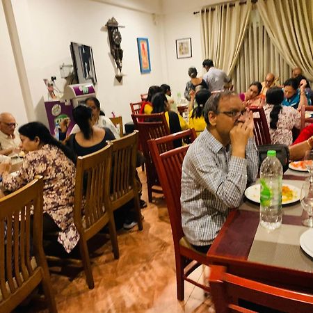 Sadula Holiday Resort 아누라다푸라 외부 사진