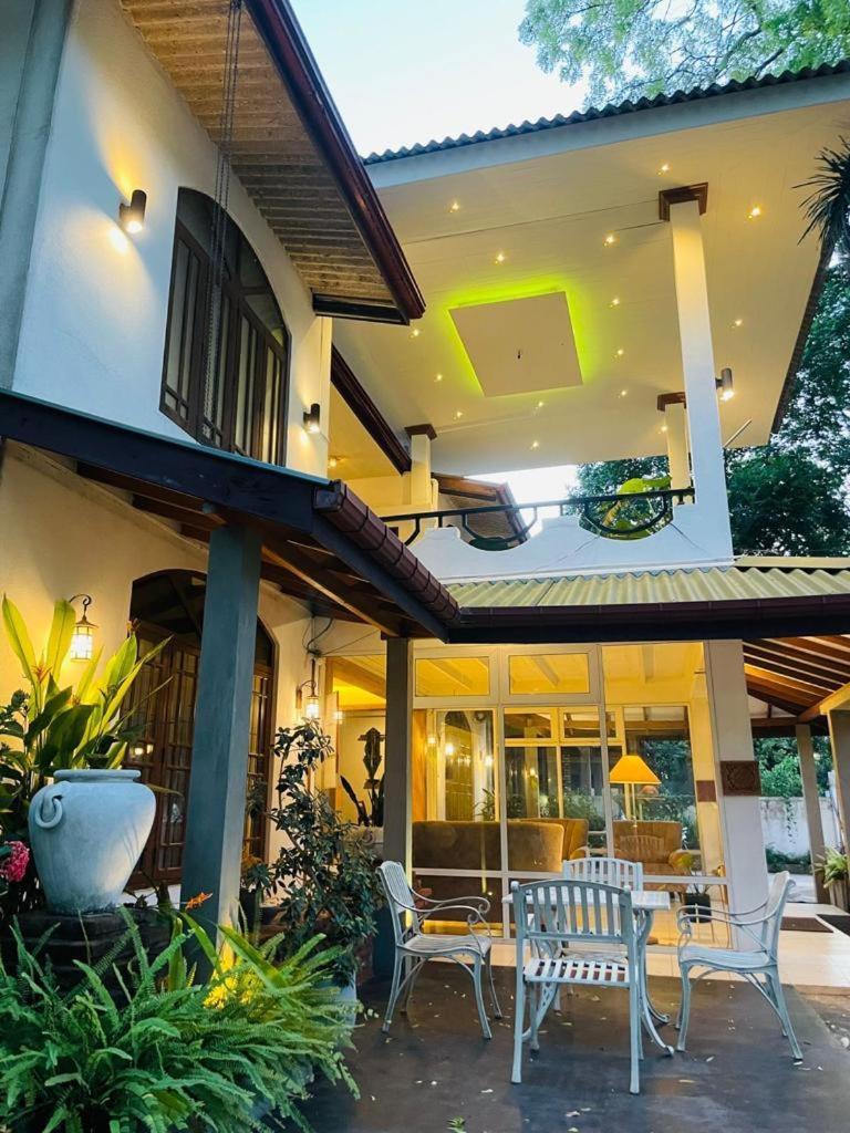 Sadula Holiday Resort 아누라다푸라 외부 사진